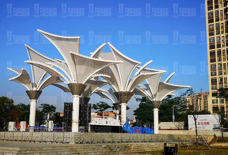 PTFE膜結(jié)構(gòu)膜材具備哪些特點？PTFE膜結(jié)構(gòu)膜材為什么能成為膜結(jié)構(gòu)領(lǐng)域主流材料？