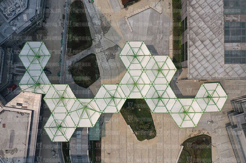 ptfe膜材價(jià)格一般多少錢？ ptfe膜結(jié)構(gòu)工程單價(jià)和哪些因素有關(guān)？