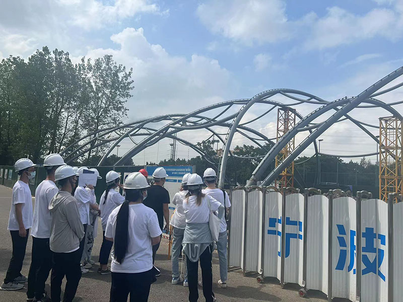 萬(wàn)豪空間結(jié)構(gòu)員工到寧波諾丁漢大學(xué)室外運(yùn)動(dòng)膜結(jié)構(gòu)項(xiàng)目學(xué)習(xí)交流 萬(wàn)豪空間結(jié)構(gòu)員工到寧波諾丁漢大學(xué)室外運(yùn)動(dòng)膜結(jié)構(gòu)項(xiàng)目學(xué)習(xí)交流