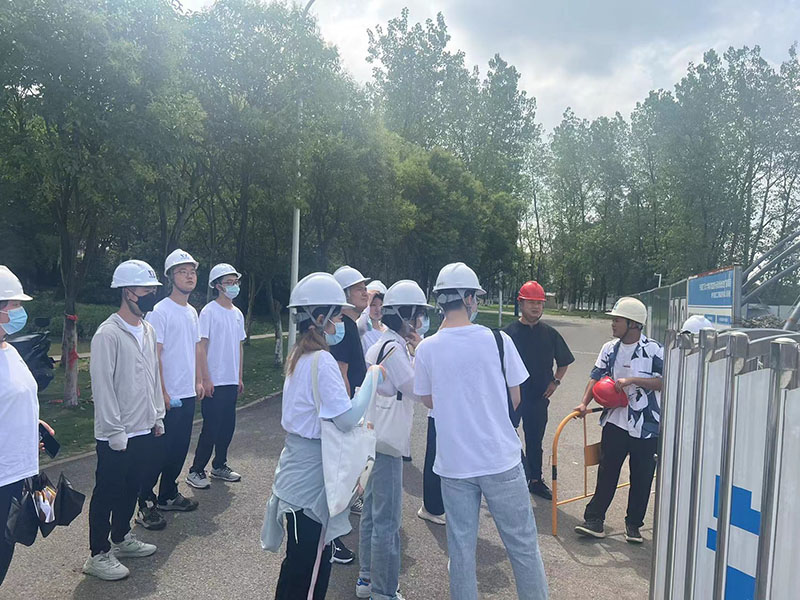 萬(wàn)豪空間結(jié)構(gòu)員工到寧波諾丁漢大學(xué)室外運(yùn)動(dòng)膜結(jié)構(gòu)項(xiàng)目學(xué)習(xí)交流 萬(wàn)豪空間結(jié)構(gòu)員工到寧波諾丁漢大學(xué)室外運(yùn)動(dòng)膜結(jié)構(gòu)項(xiàng)目學(xué)習(xí)交流