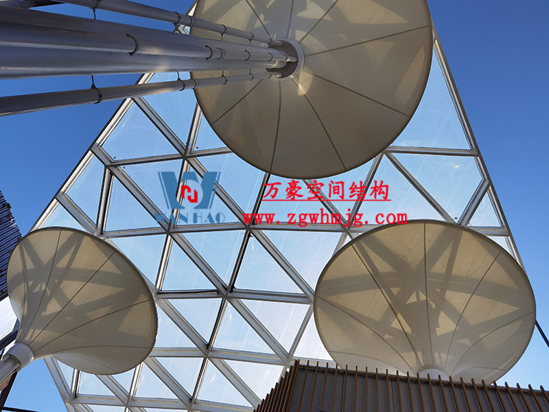 什么是膜結(jié)構(gòu)工程？膜結(jié)構(gòu)工程的優(yōu)點及應(yīng)用范圍有哪些？