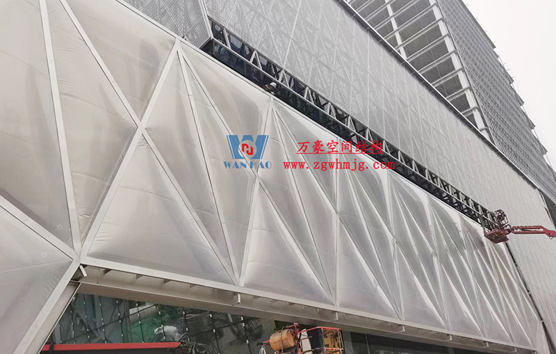 成都中建錦源匯膜結(jié)構(gòu)項目工程最新進展