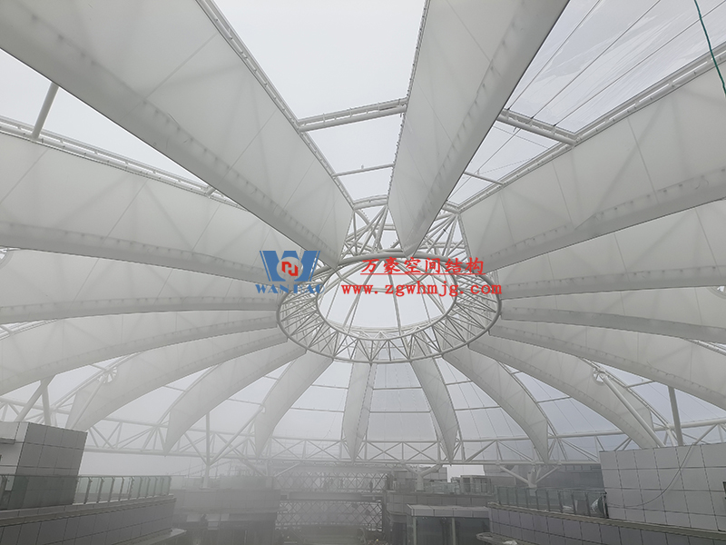 明宇廣場6號地塊商業(yè)（萬達廣場）改造項目鋼膜結(jié)構(gòu)ETFE蓋頂天幕工程