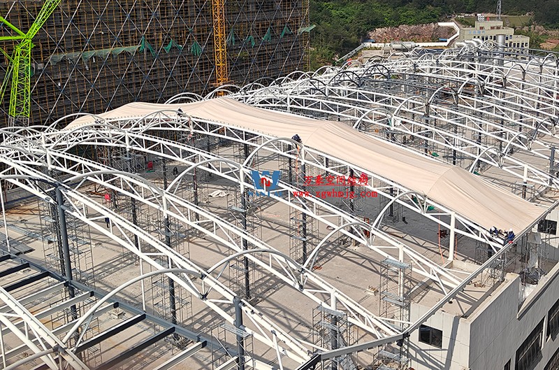 勞動最光榮，致敬一線工作者！