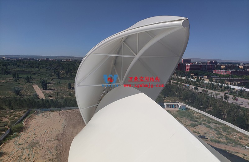 陜西定邊馬蓮灘沙漠公園鋼膜結(jié)構(gòu)工程“奮力快跑”，工程“進(jìn)度條”刷新了!