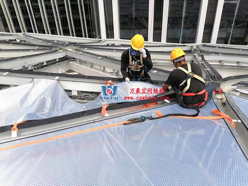 縱使烈日炎炎，腳步從未止歇！海南這個(gè)ETFE氣枕膜項(xiàng)目施工進(jìn)度有最新消息