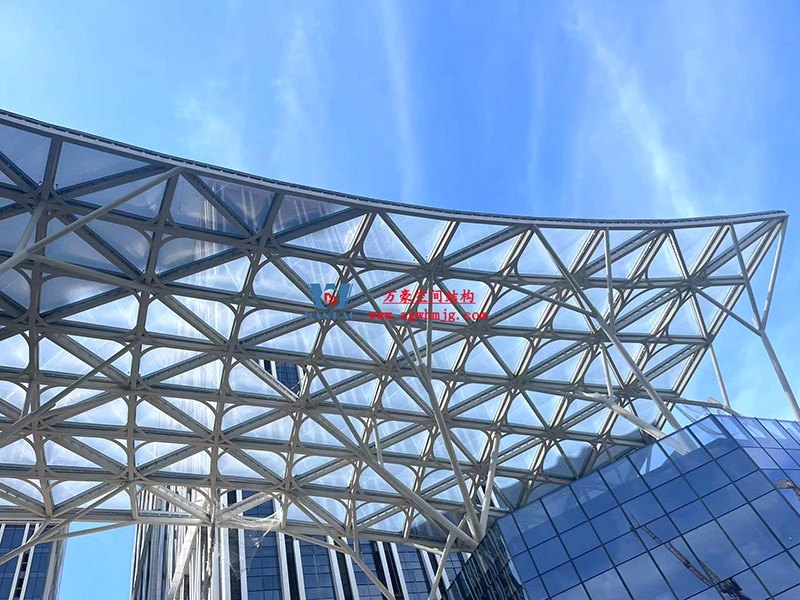 縱使烈日炎炎，腳步從未止歇！海南這個(gè)ETFE氣枕膜項(xiàng)目施工進(jìn)度有最新消息