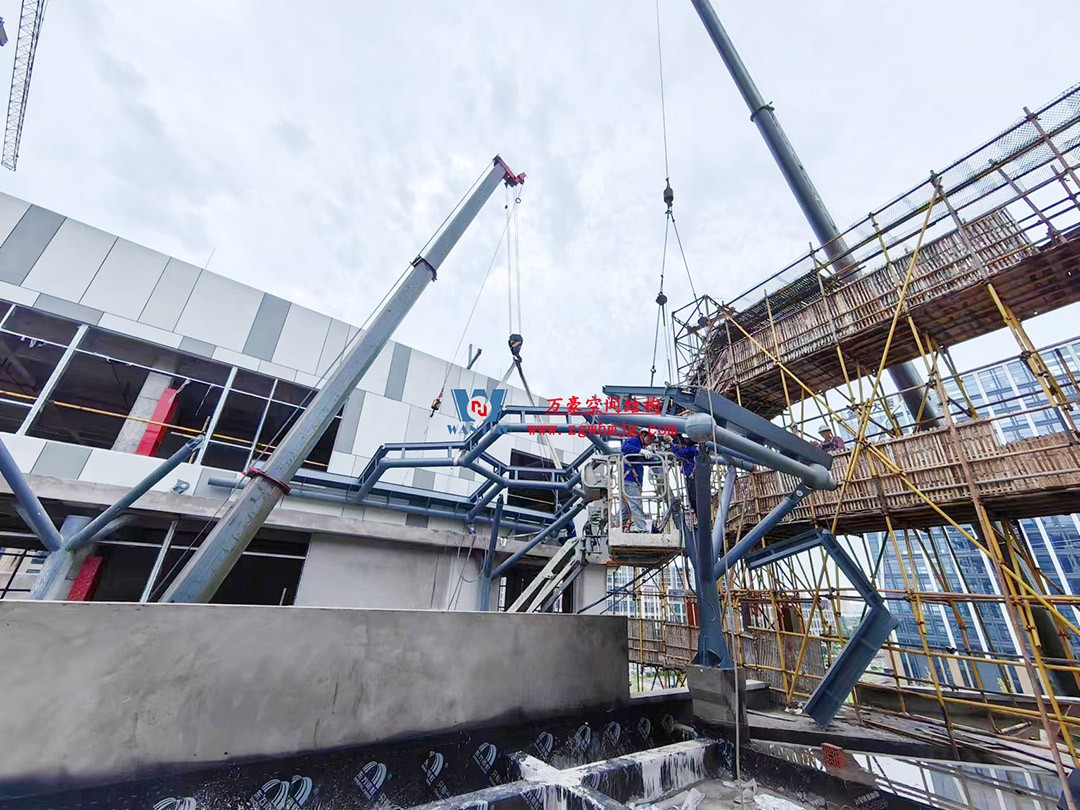 已完工，這個ETFE氣枕商業(yè)天幕閃亮登場！