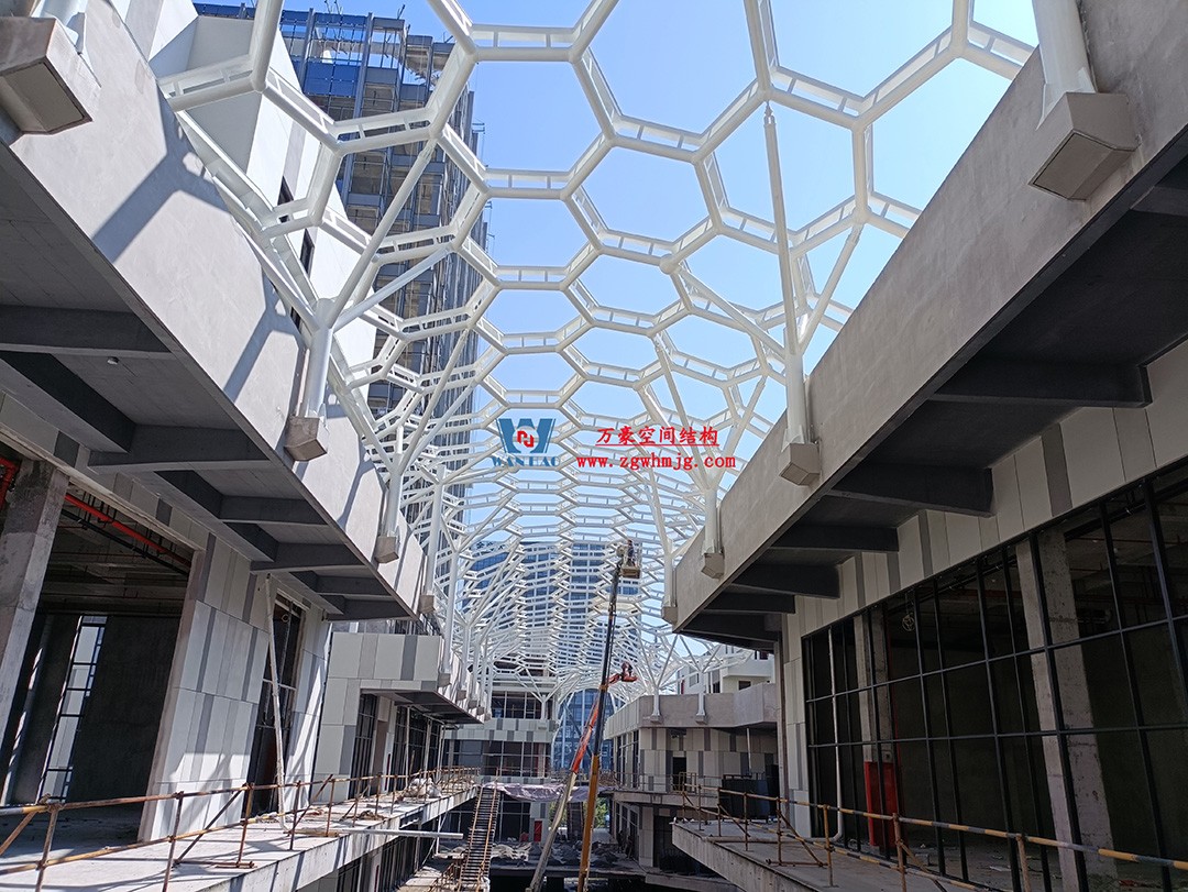 已完工，這個ETFE氣枕商業(yè)天幕閃亮登場！