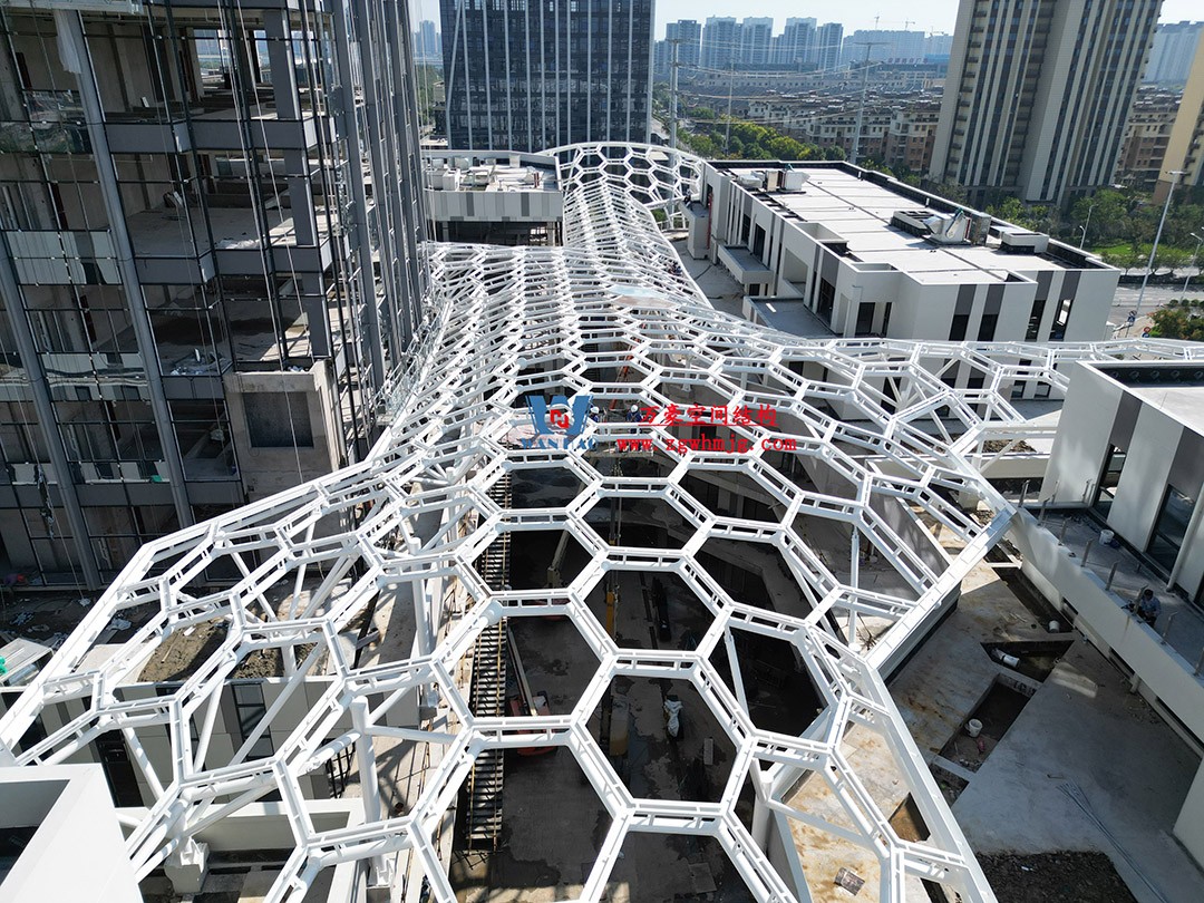 已完工，這個ETFE氣枕商業(yè)天幕閃亮登場！