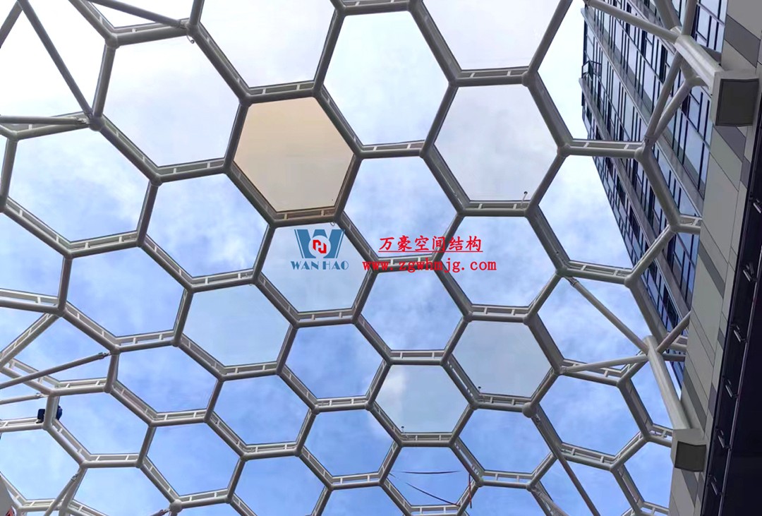 已完工，這個ETFE氣枕商業(yè)天幕閃亮登場！