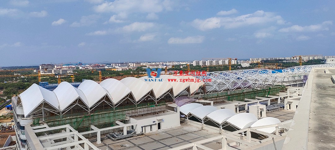 施工加速，這個PTFE膜結構天幕即將完工！