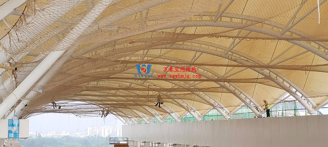 施工加速，這個PTFE膜結構天幕即將完工！