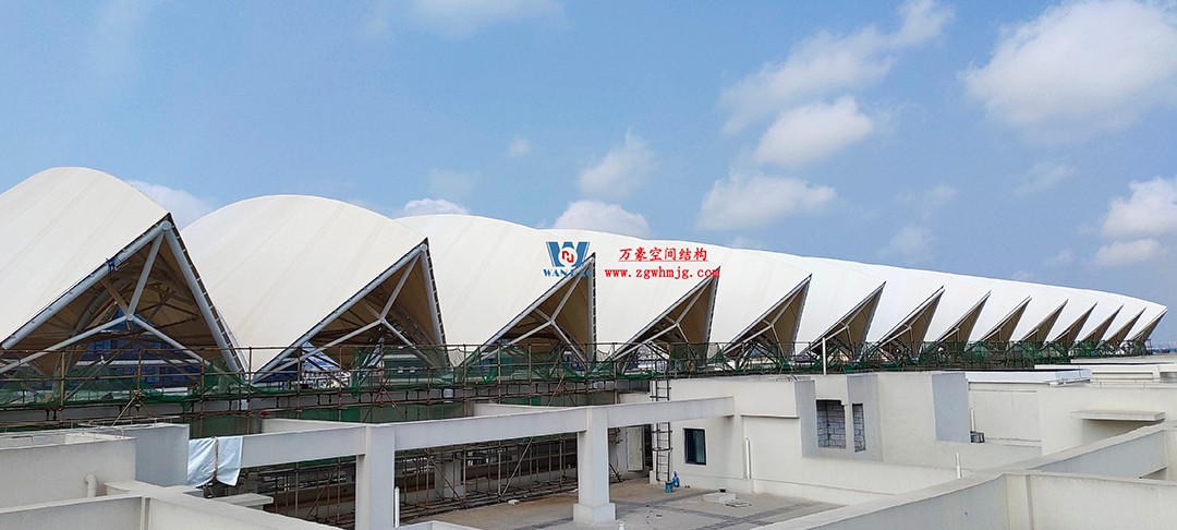 施工加速，這個PTFE膜結構天幕即將完工！