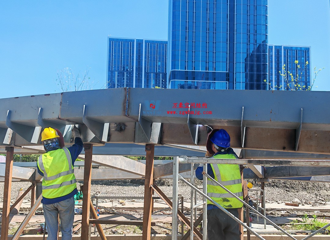 攻堅(jiān)克難，全速推進(jìn)|這個(gè)ETFE商業(yè)天幕迎來新進(jìn)展