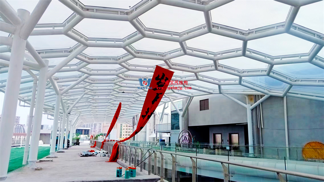 茂名總匯天街ETFE氣枕商業(yè)天幕，打造光影藝術(shù)“場景”