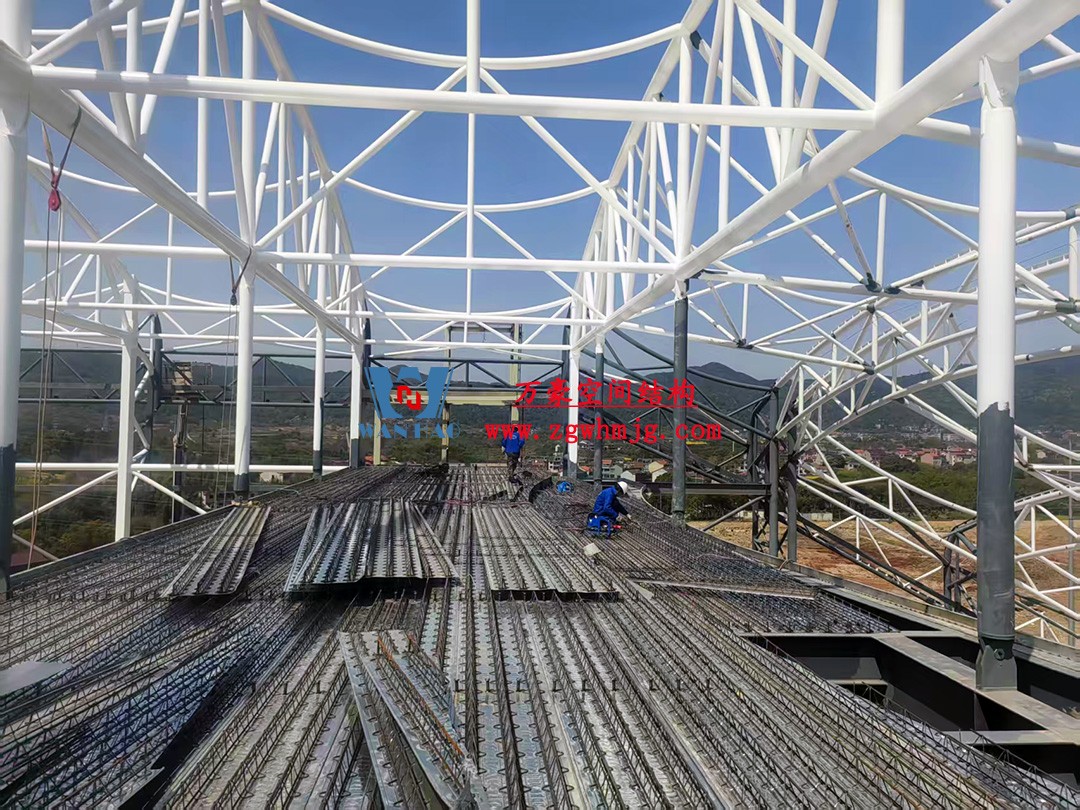 比亞迪紹興嵊州賽車場干拔沙坡觀景平臺鋼結(jié)構(gòu)項目