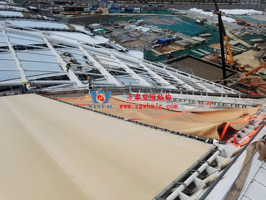 鄭州中原高鐵港數(shù)字展貿(mào)城ETFE膜結(jié)構(gòu) PTFE膜結(jié)構(gòu)項(xiàng)目