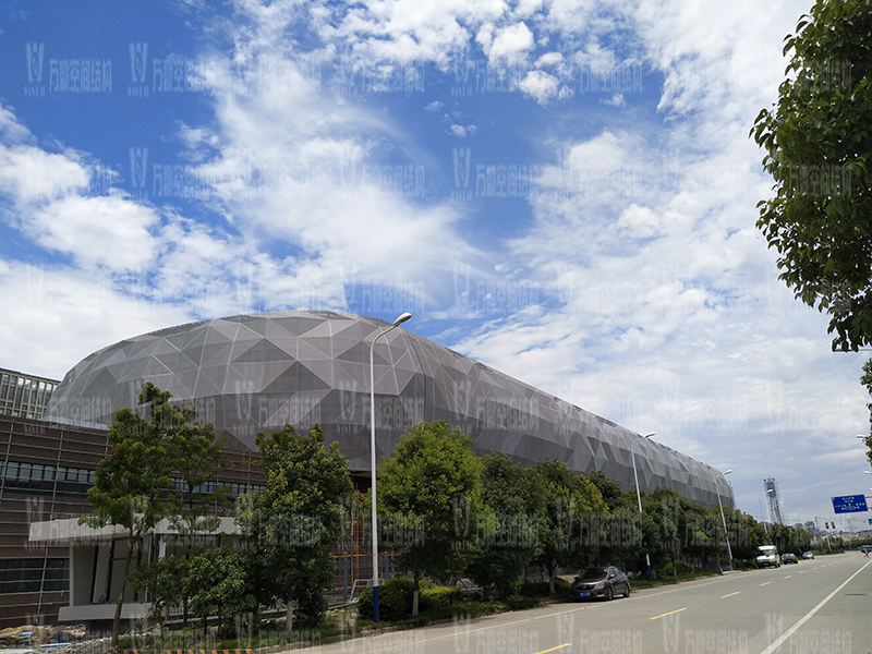 什么是PTFE永久膜結(jié)構(gòu)？PTFE永久膜結(jié)構(gòu)的性能特點及應(yīng)用范圍是怎樣的？