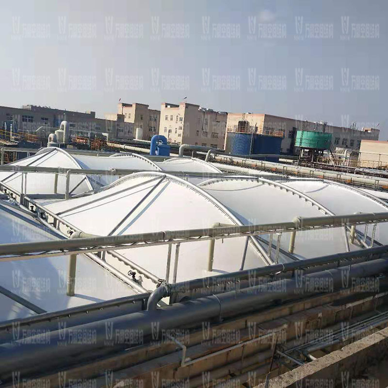 張力膜結(jié)構(gòu)是什么？張力膜結(jié)構(gòu)有哪些特點(diǎn)特稱？