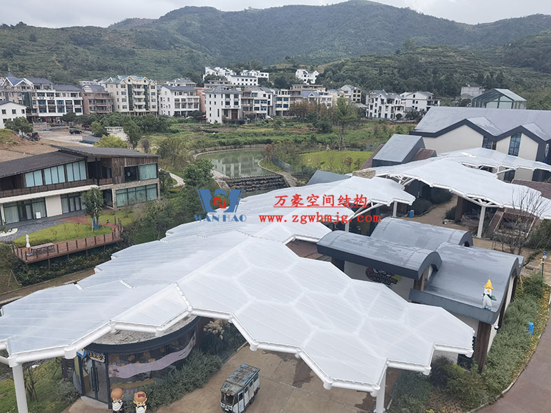 ETFE膜結(jié)構(gòu)建筑有哪些優(yōu)勢(shì)？ETFE膜結(jié)構(gòu)材料對(duì)比其他材料有哪些優(yōu)點(diǎn)？